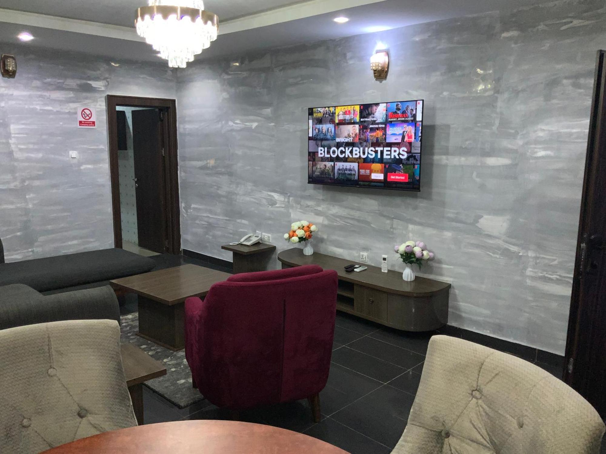 March Forte 3 Bedroom Apartment Ikeja Exterior photo
