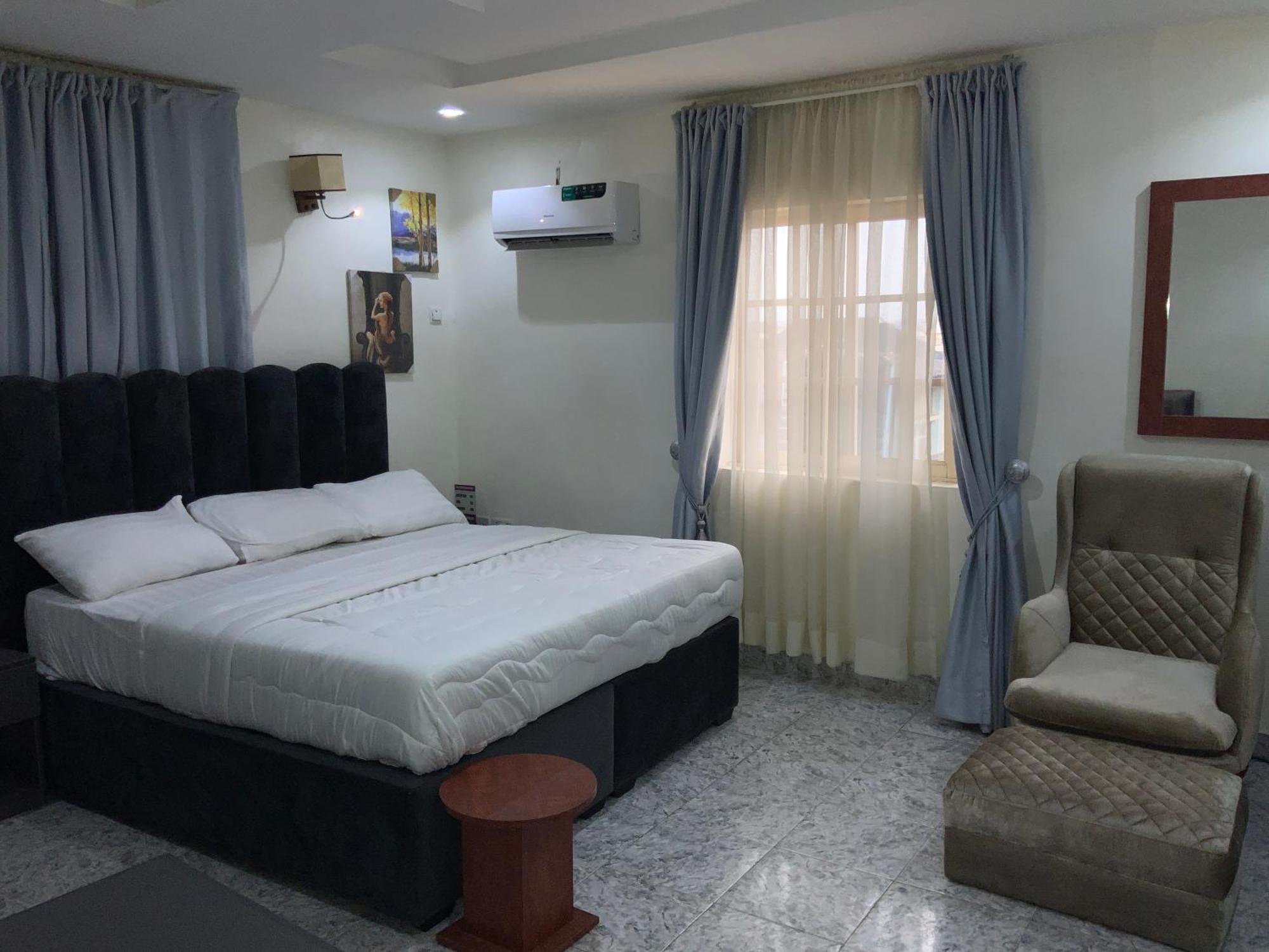 March Forte 3 Bedroom Apartment Ikeja Exterior photo